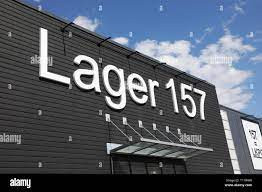 Lager 157 store Stock Photo - Alamy